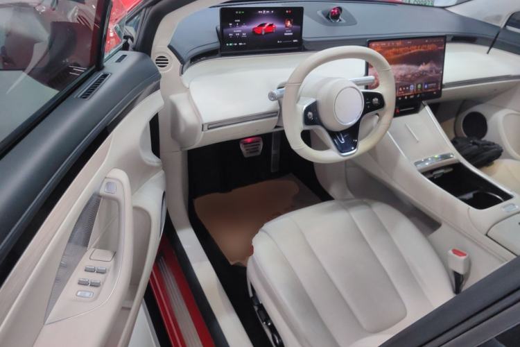 Used Hima Luxeed S7 2025 785 km Ultra