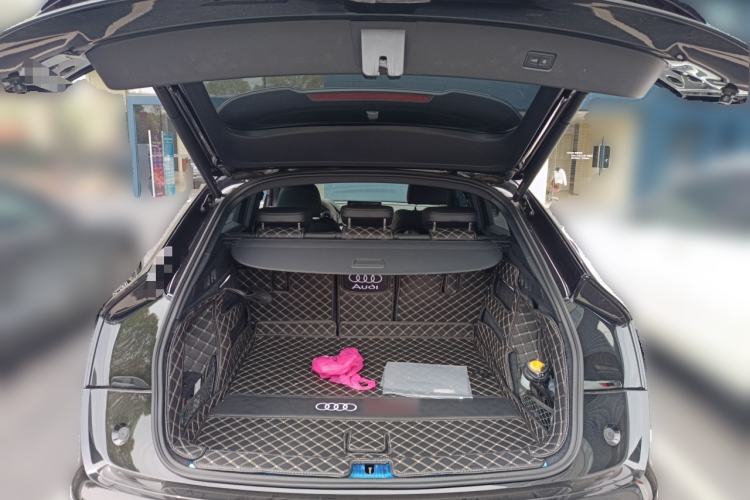 Used Audi Q5L Sportback 2022 40 TFSI Luxury Model Trunk