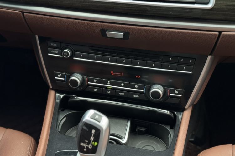 Used BMW 5 Series GT 2017 528i Leading Model
