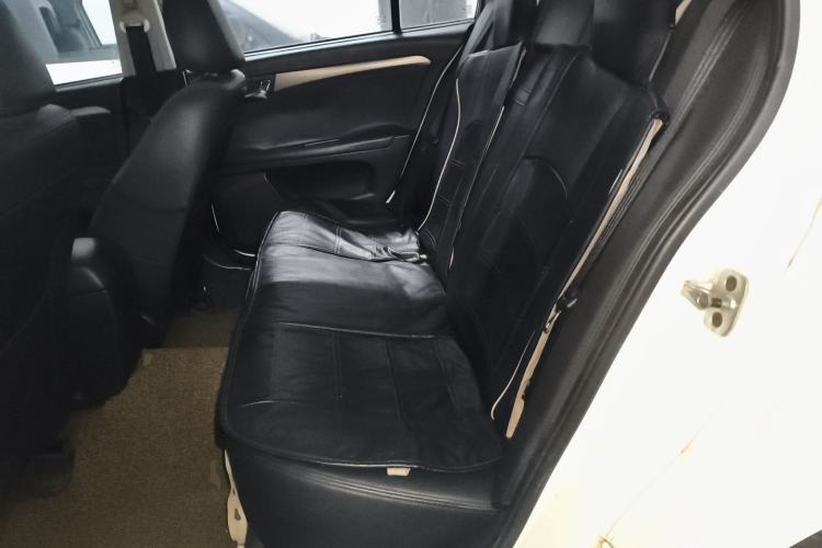 Used Roewe 350 2014 1.5L Manual Swift Edition
