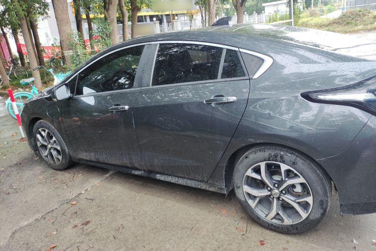 Used Buick VELITE 5 2017 Urban Extended-Range Model Left Side