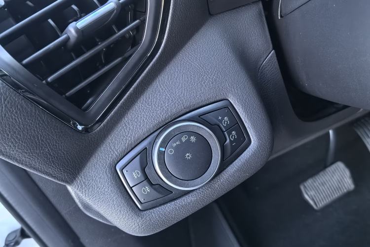 Used Ford Kuga 2017 EcoBoost 245 Four-Wheel-Drive Sport Model
