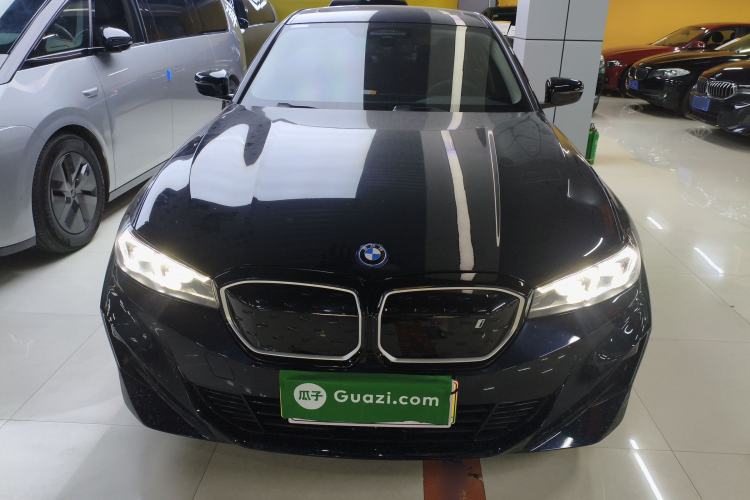 Used BMW i3 2023 eDrive 40 L Midnight Edition
