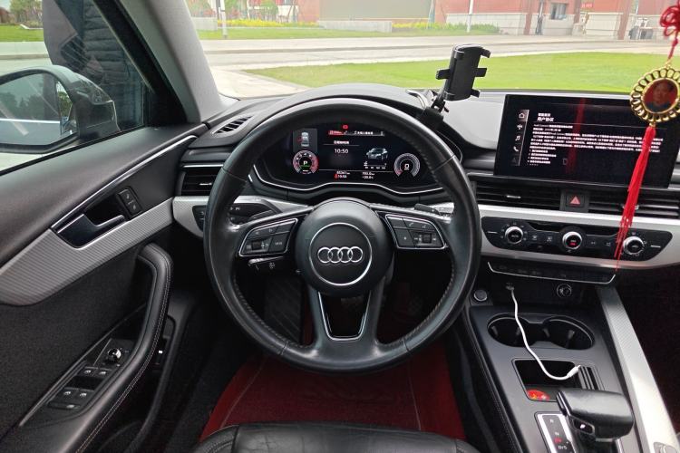 Used Audi A4L 2020 40 TFSI Fashionable and Elegant Model