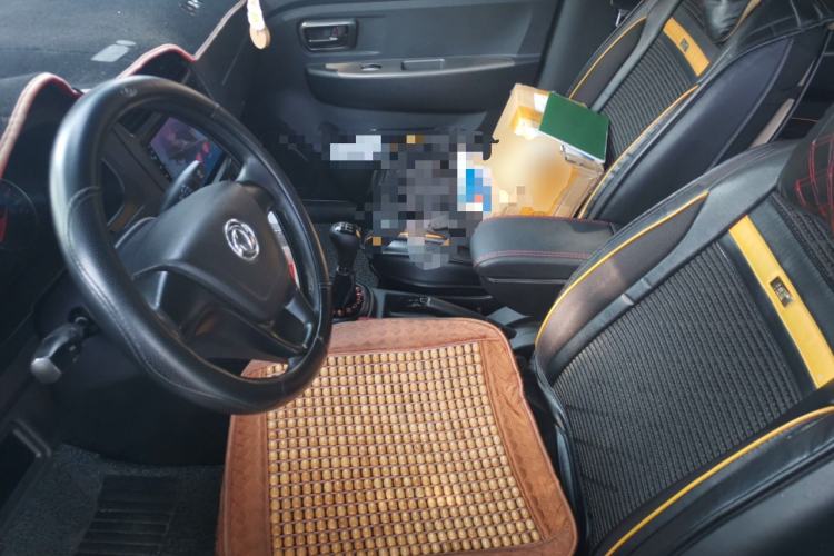 Used Dongfeng Fengon 330 2014 1.5L Manual Standard Edition DK15-02
