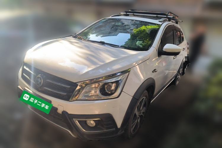 Used Venucia T70X 2015 2.0L CVT SmartFun Sport Edition