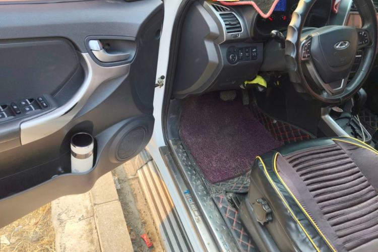 Used Chery Tiggo 3 2015 1.6L CVT ZhiShang Sport Edition