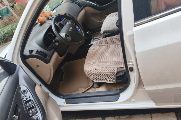 Used Hyundai Celesta 2011 1.6L Automatic Luxury Version
