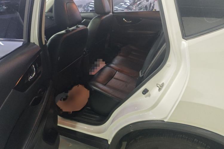 Used Nissan X-Trail 2019 2.0L CVT Smart Connect Comfort Edition 2WD
