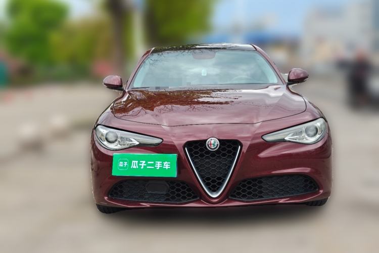 Used Alfa Romeo Giulia 2017 2.0T 280HP Luxury Edition Front