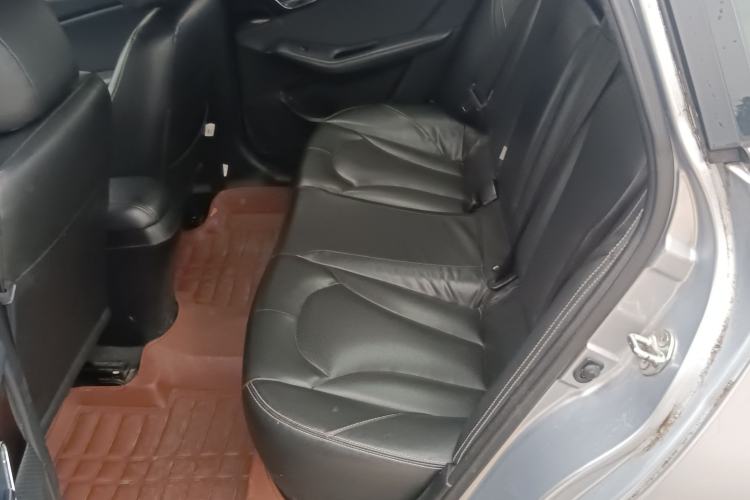 Used Soueast V5 Lingzhi 2015 Plus 1.5L Manual ZhiZun Version