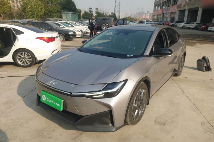 Used Toyota bZ3 2024 517 km Elite PRO