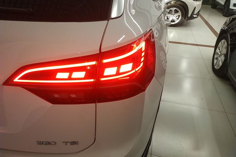 Used Volkswagen Tayron 2022 280TSI Two-Wheel Drive Luxury Smart Connectivity Version Right Rear Taillight