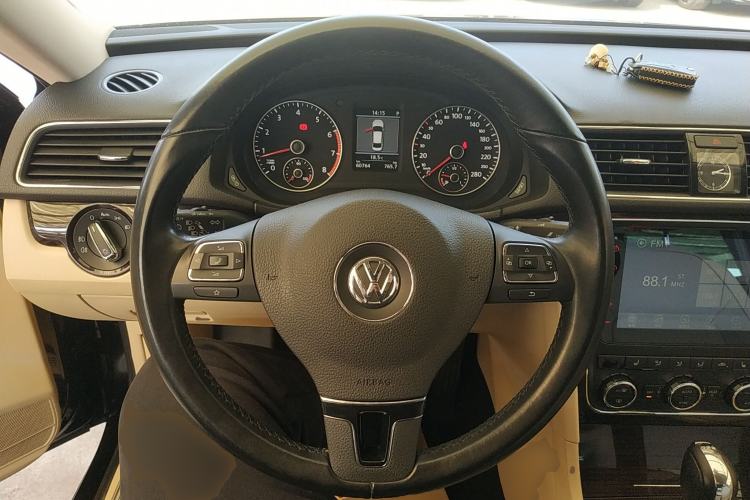 Used Volkswagen Passat 2014 1.8TSI DSG Prestige Edition