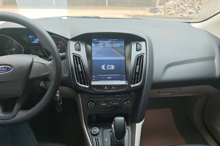 Used Ford Focus 2017 Sedan 1.6L Automatic Comfort Plus SmartDrive Edition