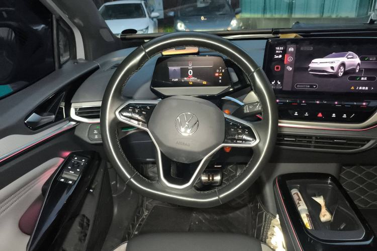 Used Volkswagen ID.4 CROZZ 2021 Long-Range PRO Two-Wheel Drive Version
