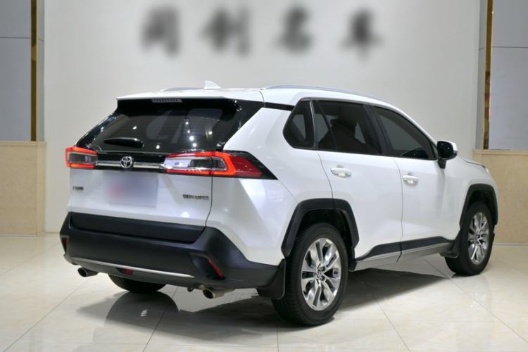 Used Toyota Wildlander 2022 2.0L CVT Two-Wheel Drive Luxury Edition
