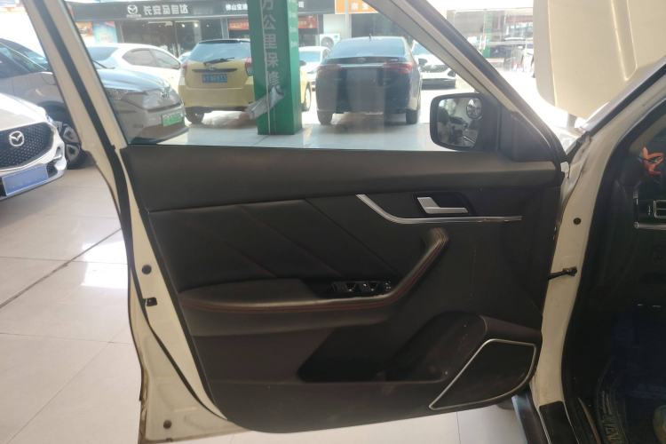 Used Venucia T60 2020 1.6L CVT Smart Drive Version China VI Standard