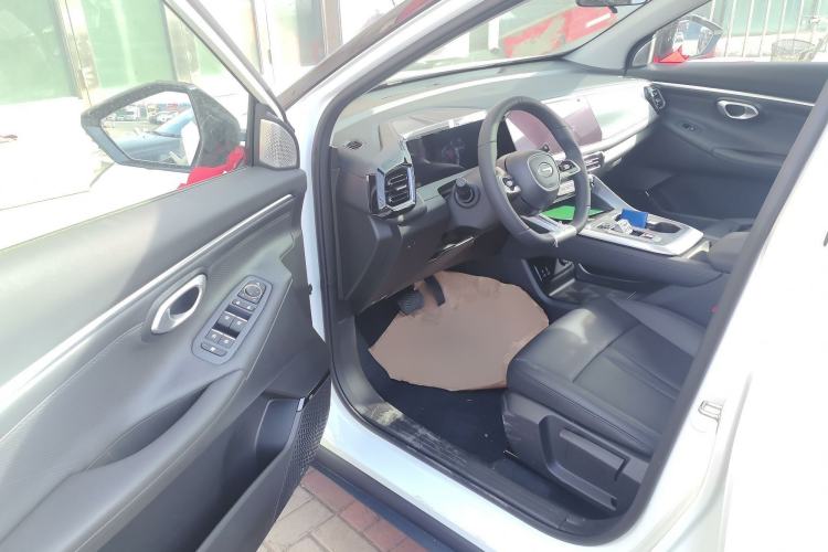 Used GAC Trumpchi GS3 2025 Shadow Speed 270T Enjoyment Edition Soaring to New Heights
