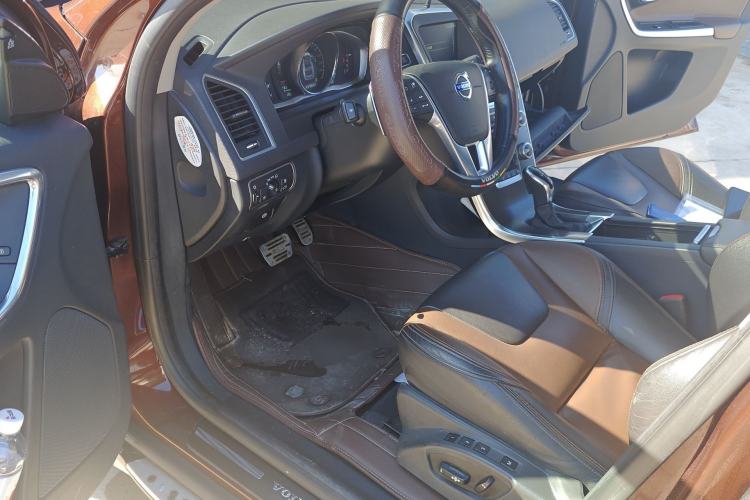 Used Volvo XC60 2015 T5 AWD Smart Drive Edition Driver Seat