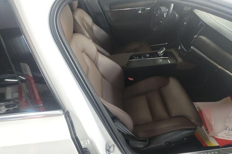 Used Volvo S90 2021 B5 Zhiyuan Luxury Edition
