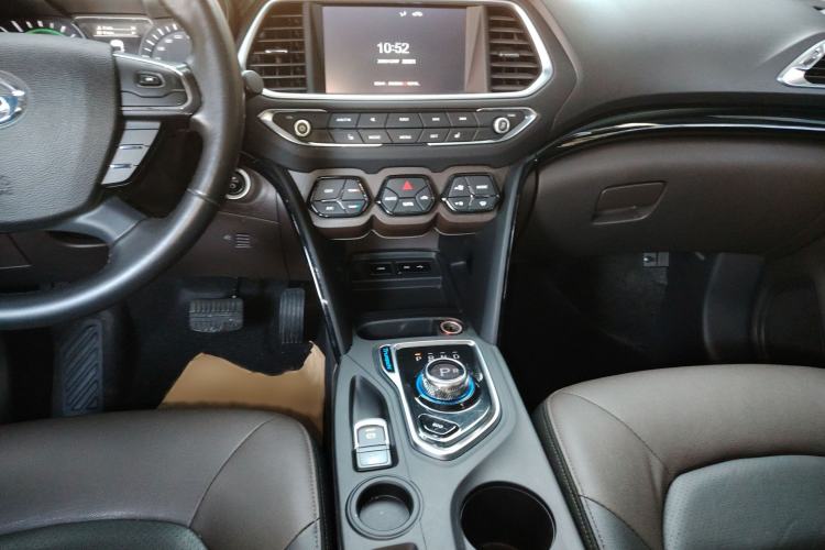 Used GAC Trumpchi GS4 New Energy 2017 1.5L PHEV Deluxe Edition Audio And AC Panel