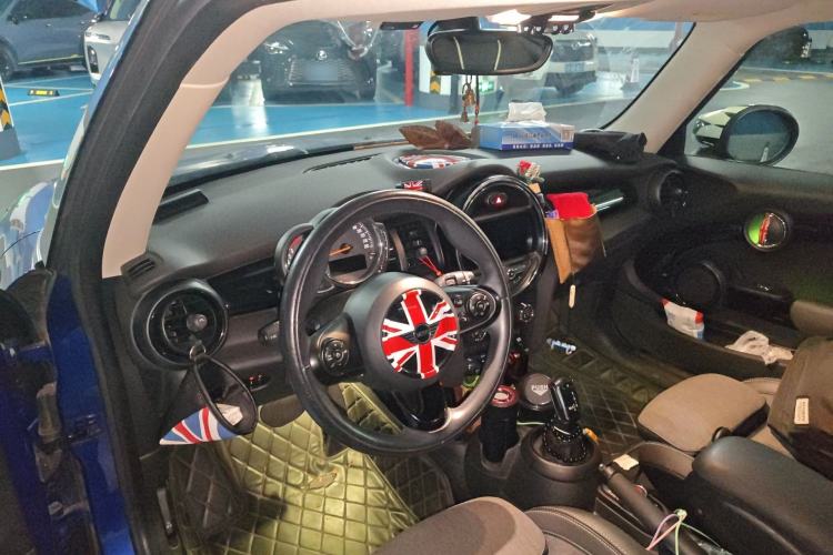 Used MINI 2019 1.5T COOPER Classic Edition Center Console