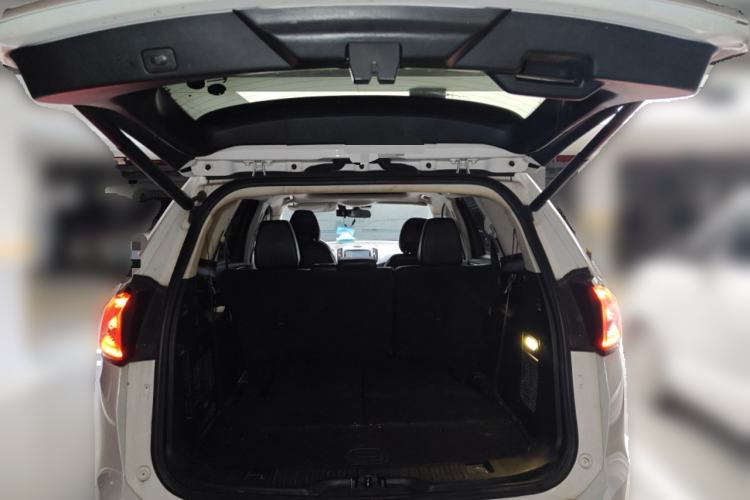 Used Ford Edge 2015 2.0T GTDi Two-Wheel-Drive High-Line Version