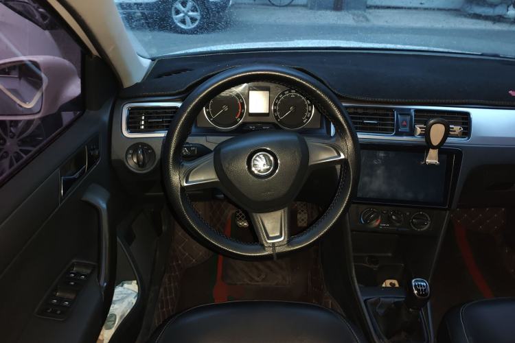 Used Skoda Rapid Spaceback 2016 Revised 1.6L Manual Chuanxing Edition