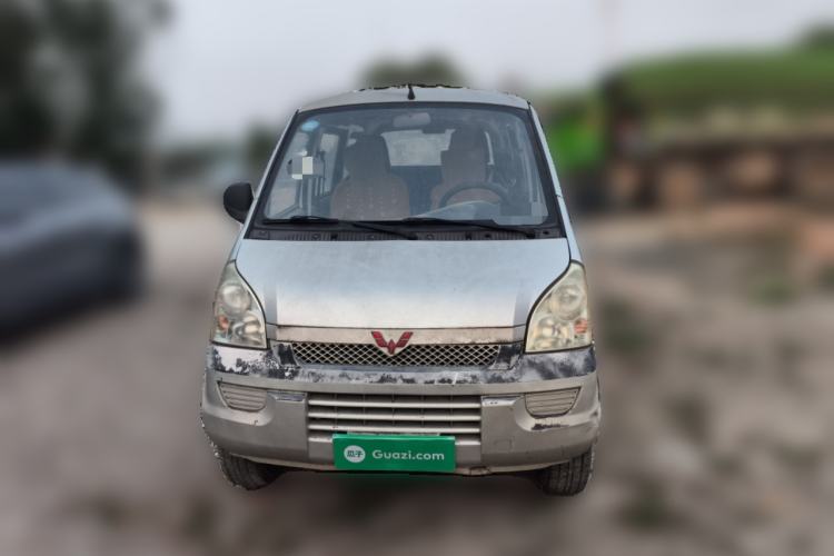 Used Wuling Rongguang 2011 1.2L Base Version
