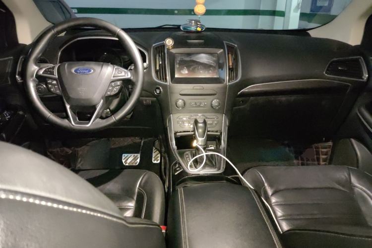 Used Ford Edge 2016 EcoBoost 245 Two-Wheel-Drive Titanium 7-Seater
