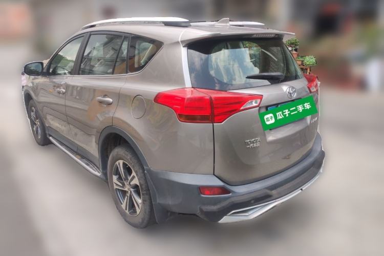 Used Toyota RAV4 2015 2.0L CVT Two-Wheel Drive Urban Edition
