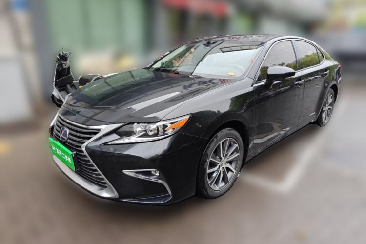 Used Lexus ES 2015 300h Comfort Edition