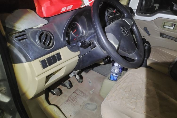 Used Dongfeng Xiaokang C37 2012 1.4L Entrepreneur II Type DK13-06 Driver Seat