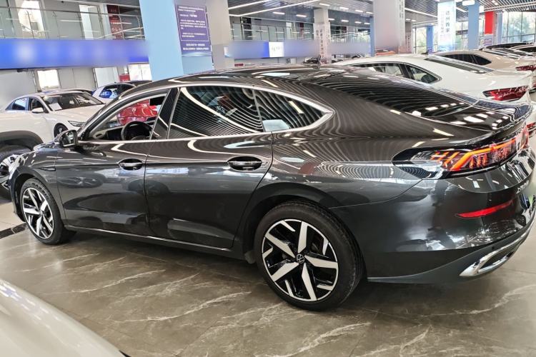 Used Volkswagen Lamando 2023 Lavida L 280TSI DSG Cool & Spicy Edition