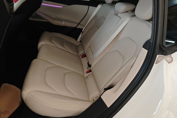 Used Xiaomi Auto SU7 2024 Rear-Drive Long-Range Intelligent Driving Version