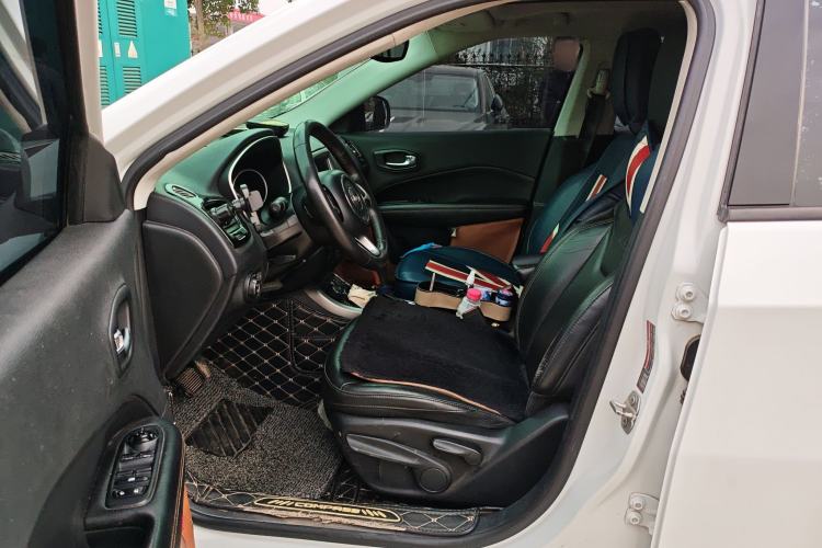 Used Jeep Compass 2017 200T Automatic Family Enjoyment Four-Wheel Drive Edition
