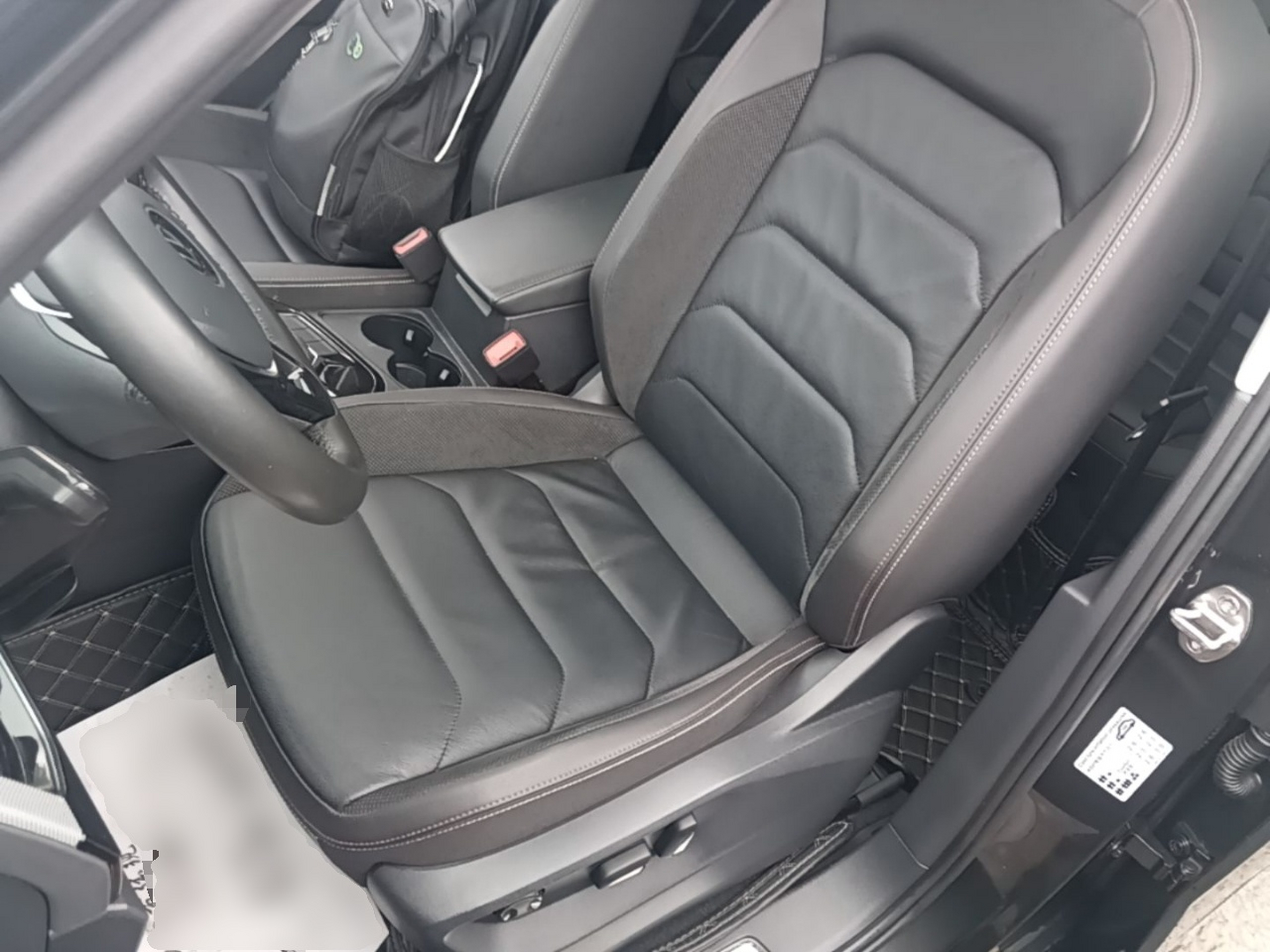 Interior delantero