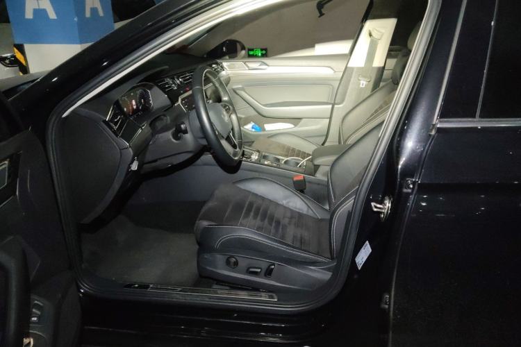 Used Volkswagen Magotan 2020 330TSI DSG Luxury Edition
