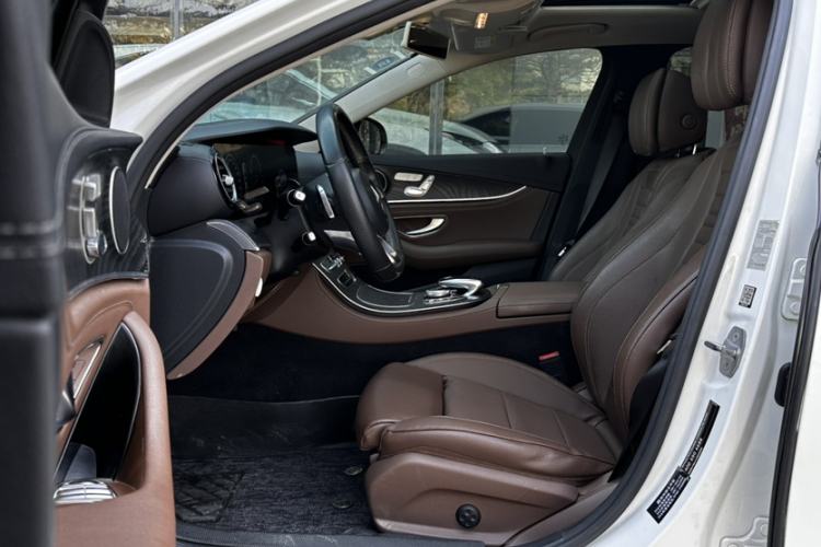 Used Mercedes-Benz E-Class 2018 Facelift E 200 L Sport 4MATIC
