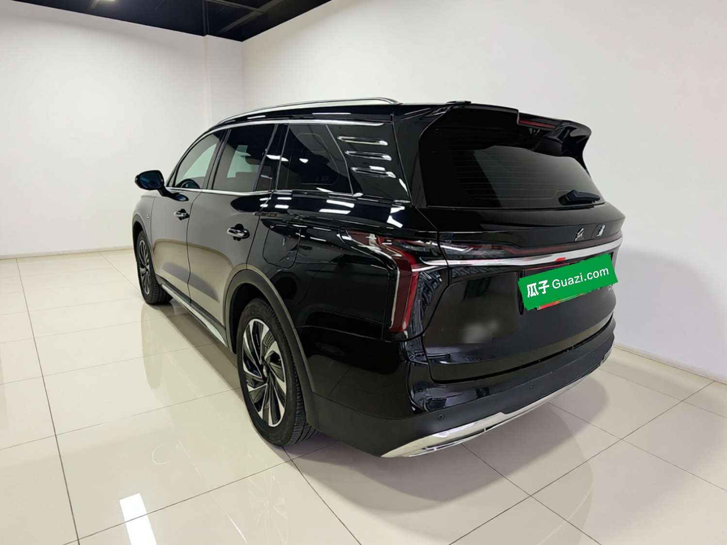 Hongqi HS7 PHEV 2024 2.0T PHEV Four-Wheel Drive Flagship Edition 7 Seats — снимка 4