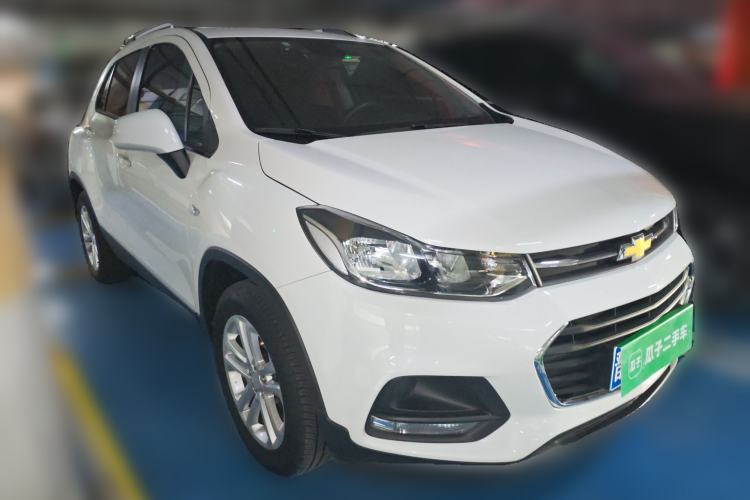 Used Chevrolet Trax 2017 1.4T Automatic Two-Wheel Drive Comfort Version Front Right 45 Deg
