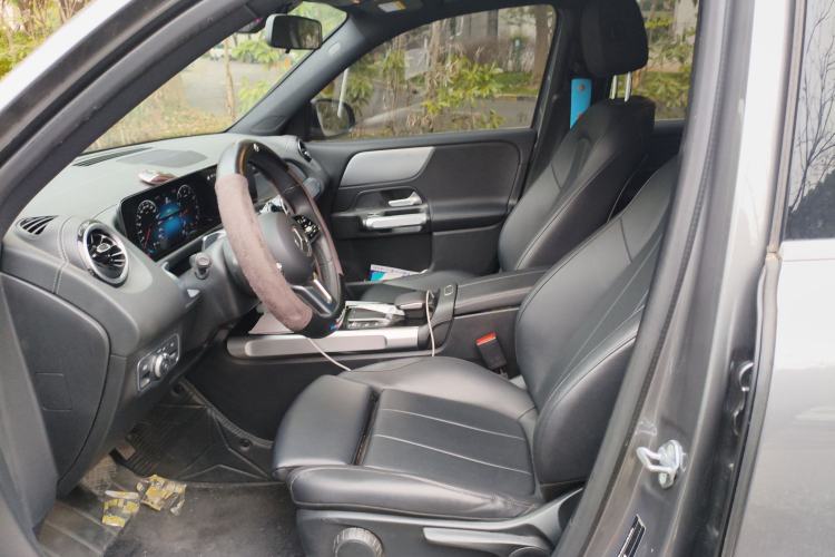 Used Mercedes-Benz GLB 2022 Second Facelift GLB 200 Fashion Edition Left Front Seat