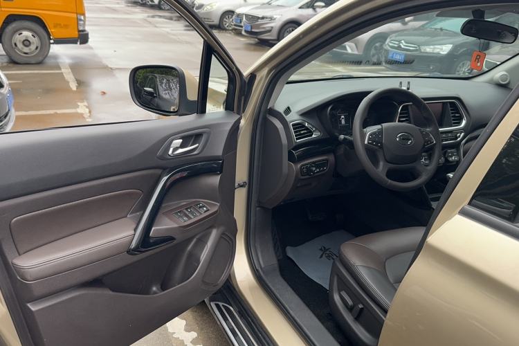 Used GAC Trumpchi GS4 2017 235T Automatic Two-Wheel Drive Luxury Smart Connectivity Version Driver Seat