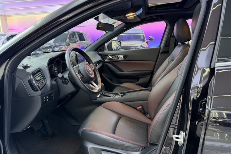 Used Mazda CX-4 2021 2.0L Automatic Two-Wheel Drive Blue Sky Dynamic Edition