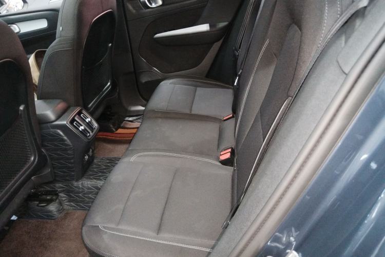 Used Volvo XC40 2022 T4 Four-Wheel Drive Smart & Stylish Edition
