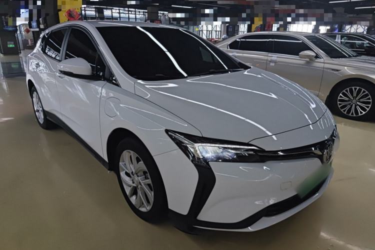 Used Buick Velite 6 2023 430km Range Commuter Version
