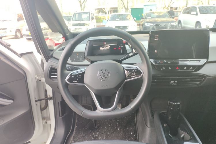 Used Volkswagen ID.3 2024 Outstanding Edition
