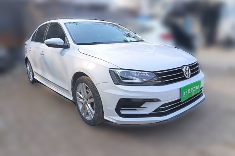 Used Volkswagen Sagitar 2018 280TSI DSG Ignite Edition Front Right 45 Deg