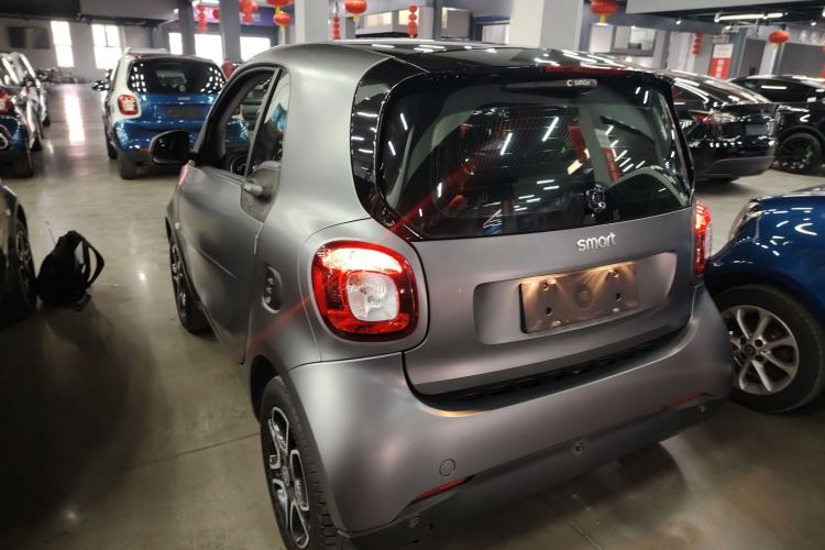 Used smart fortwo 2019 0.9T 66kW Hardtop Engine Version China VI Emission Standard
